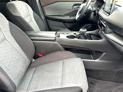 2023 Nissan Rogue FWD SV