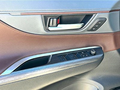 2024 Toyota Venza Limited AWD (GS)