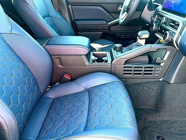 2026 Toyota 4Runner Hybrid Platinum 4WD (Natl)