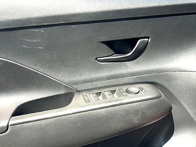 2025 Hyundai KONA SEL FWD