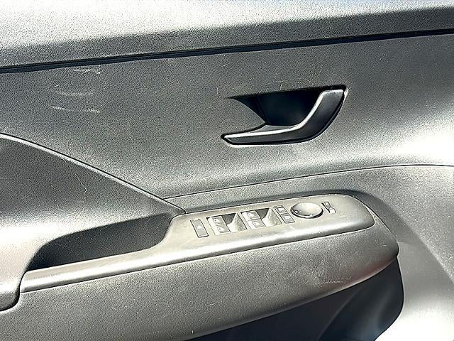 2025 Hyundai KONA SEL FWD