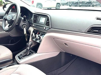 2019 Hyundai ELANTRA SE Auto