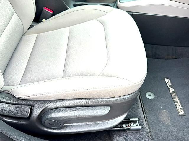 2019 Hyundai ELANTRA SE Auto