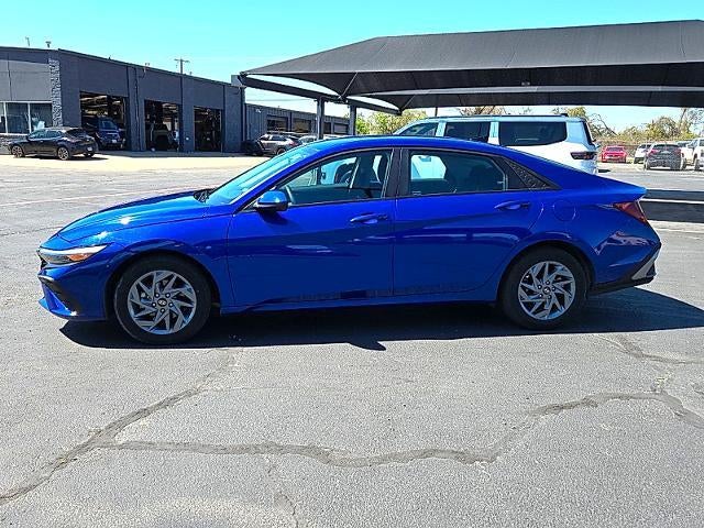 2024 Hyundai ELANTRA SEL IVT