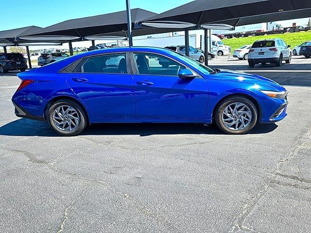 2024 Hyundai ELANTRA SEL IVT