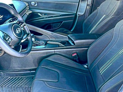 2024 Hyundai ELANTRA SEL IVT