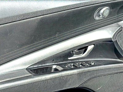 2024 Hyundai ELANTRA SEL IVT