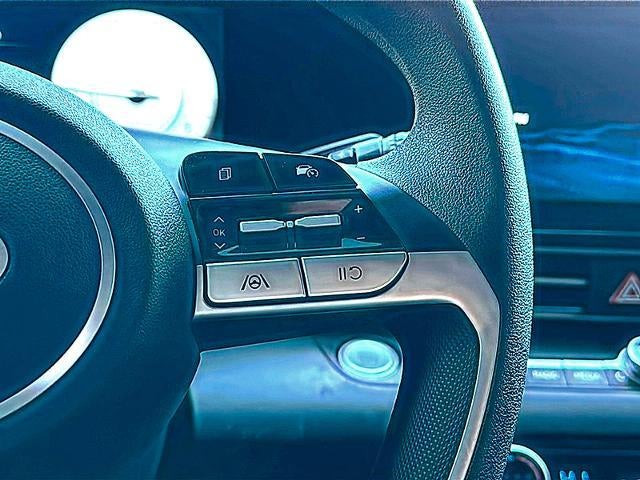 2024 Hyundai ELANTRA SEL IVT