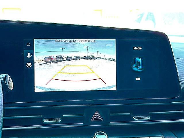 2024 Hyundai ELANTRA SEL IVT