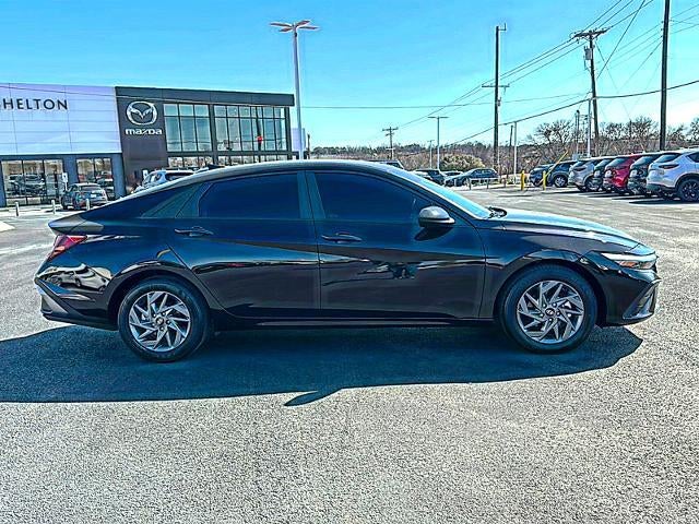 2024 Hyundai ELANTRA SEL IVT