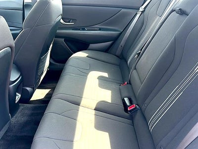 2025 Hyundai ELANTRA SEL Convenience IVT
