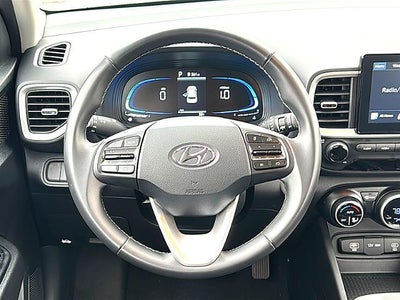 2025 Hyundai VENUE SEL IVT
