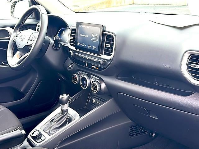 2025 Hyundai VENUE SEL IVT