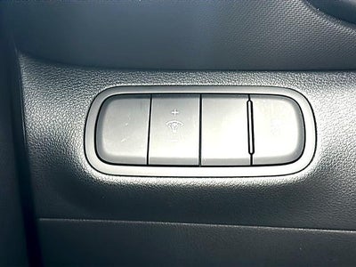 2025 Hyundai VENUE SEL IVT