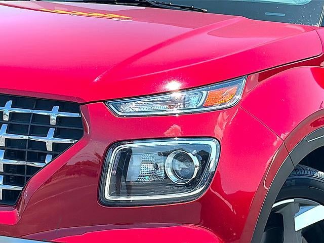 2025 Hyundai VENUE SEL IVT