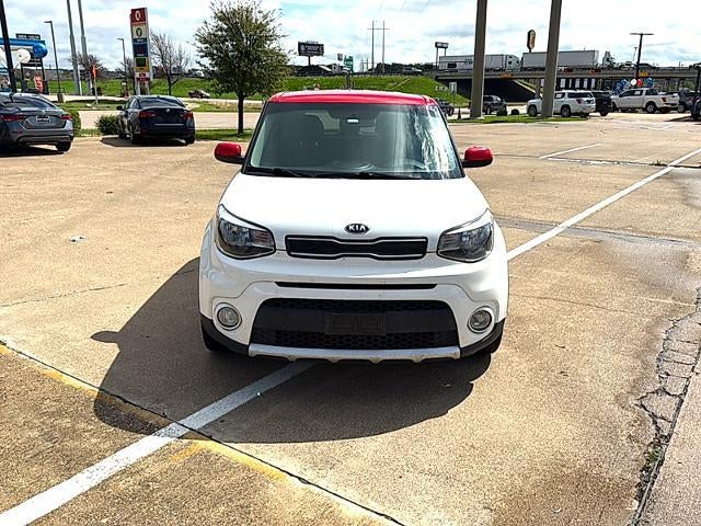 2017 Kia Soul + Auto