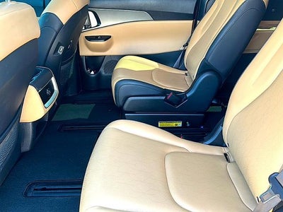 2024 Kia Carnival LX FWD