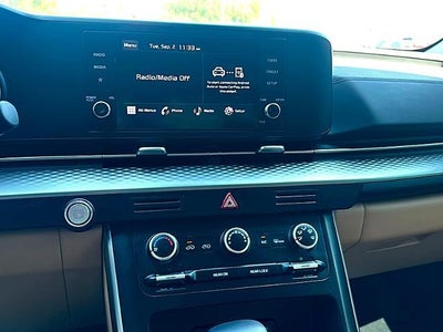 2024 Kia Carnival LX FWD