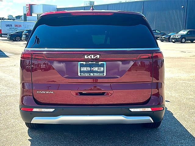 2024 Kia Carnival LX FWD