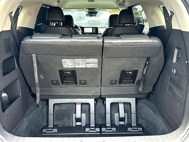 2023 Kia Carnival EX FWD