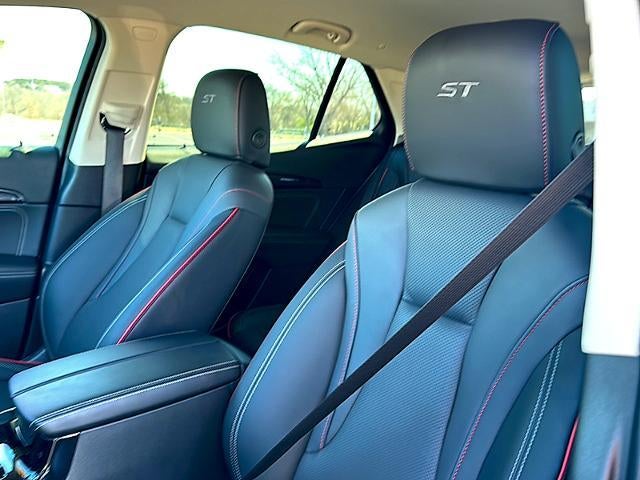 2022 Buick Envision FWD 4dr Essence