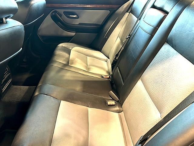 2002 BMW M5 Sedan