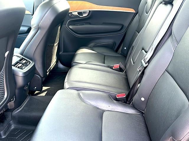 2022 Volvo XC90 T5 FWD Momentum 7P