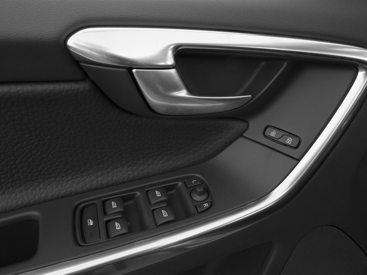 2015 Volvo XC60 2015.5 FWD 4dr T5 Drive-E Platinum