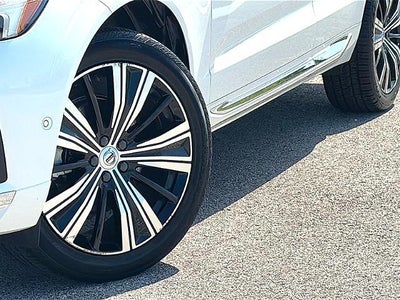 2023 Volvo XC60 B5 FWD Plus Bright Theme