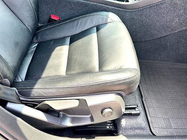 2023 Volvo XC40 B5 AWD Core