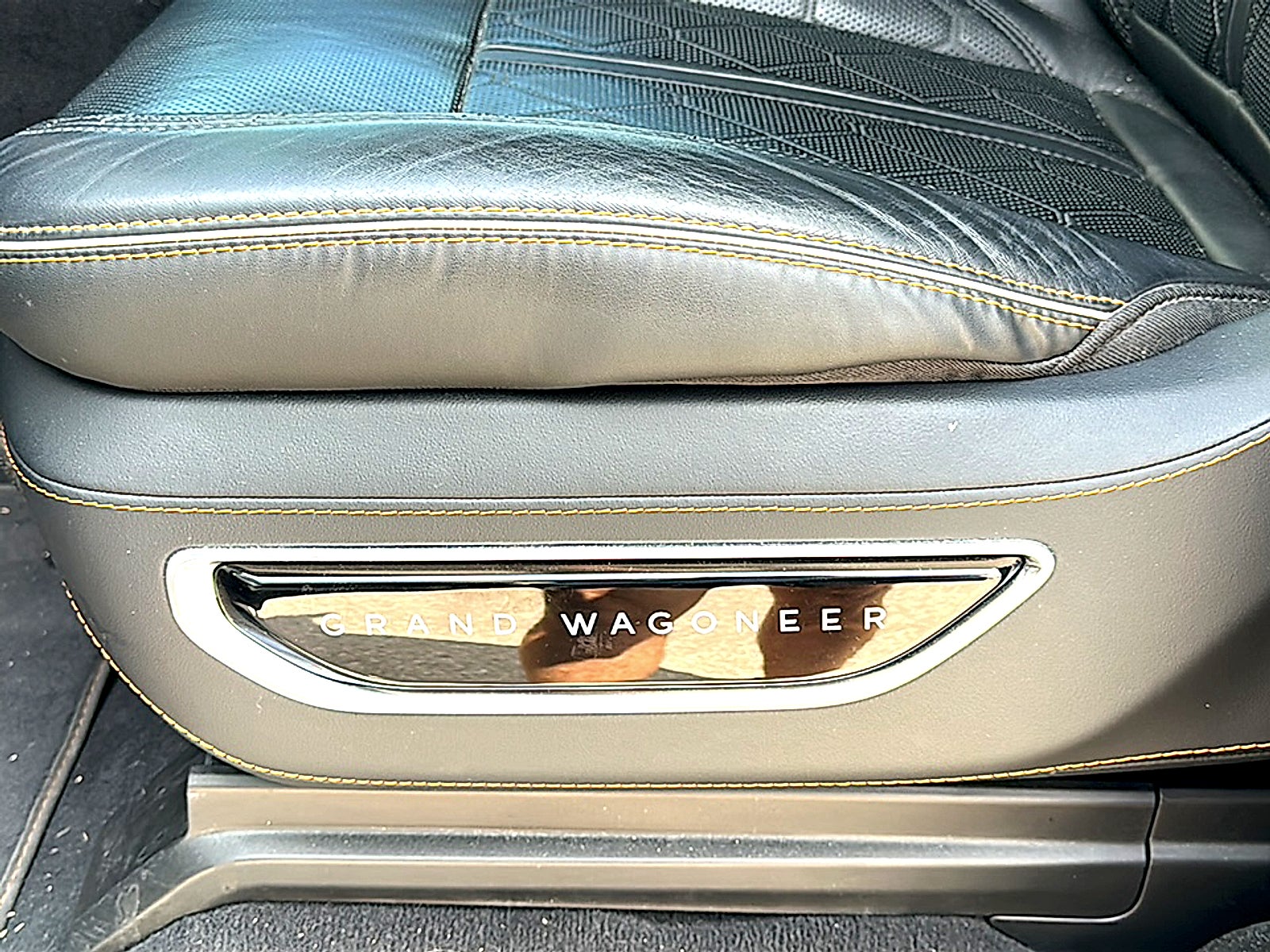 2023 Jeep Grand Wagoneer Series III Obsidian