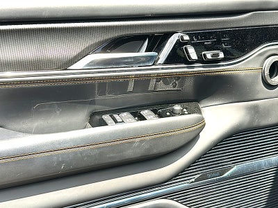 2023 Jeep Grand Wagoneer Series III Obsidian