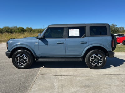 2025 Ford Bronco Outer Banks