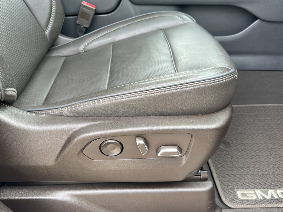 2022 GMC Yukon Denali Denali