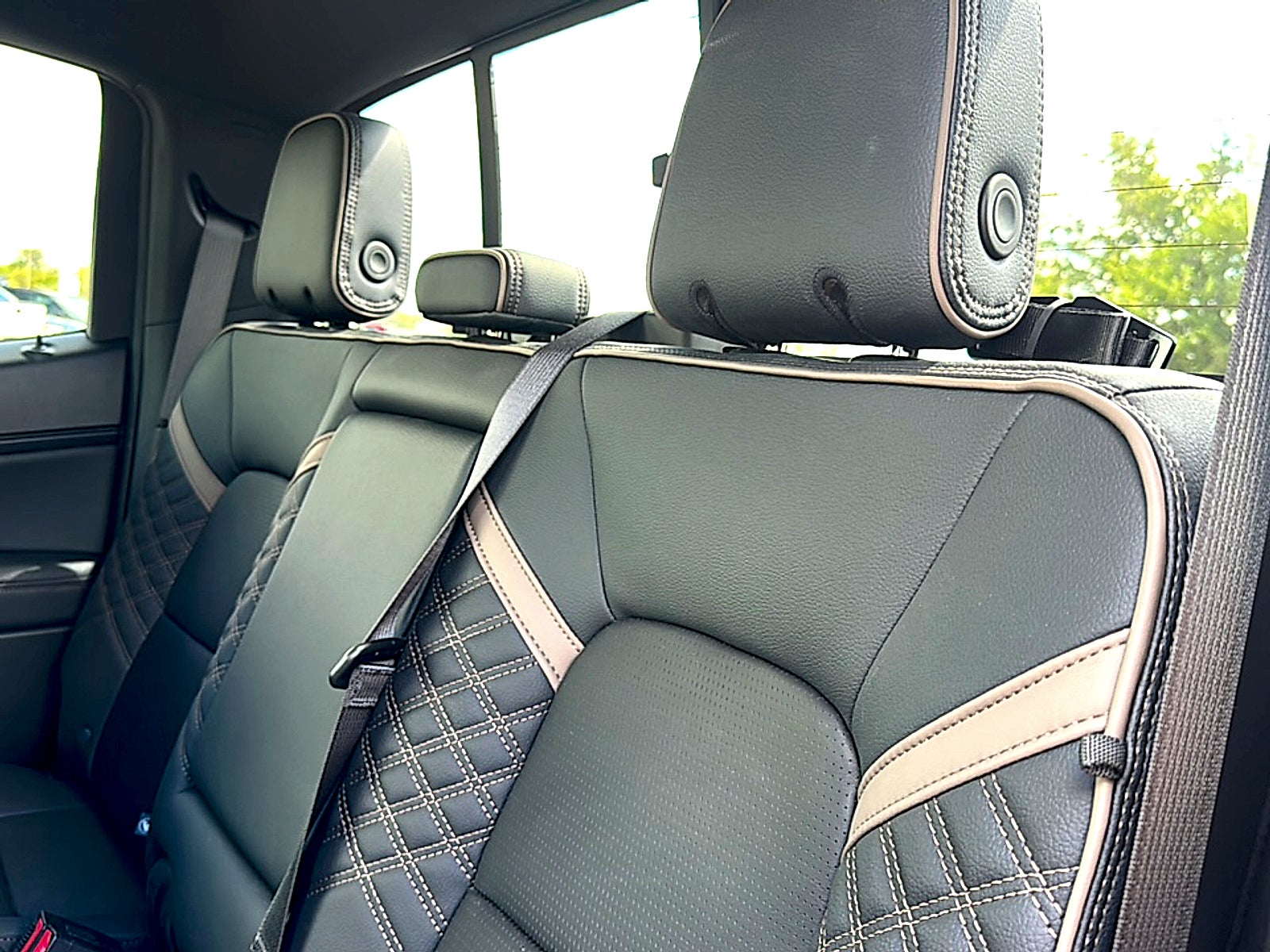 2024 GMC Canyon 4WD Denali