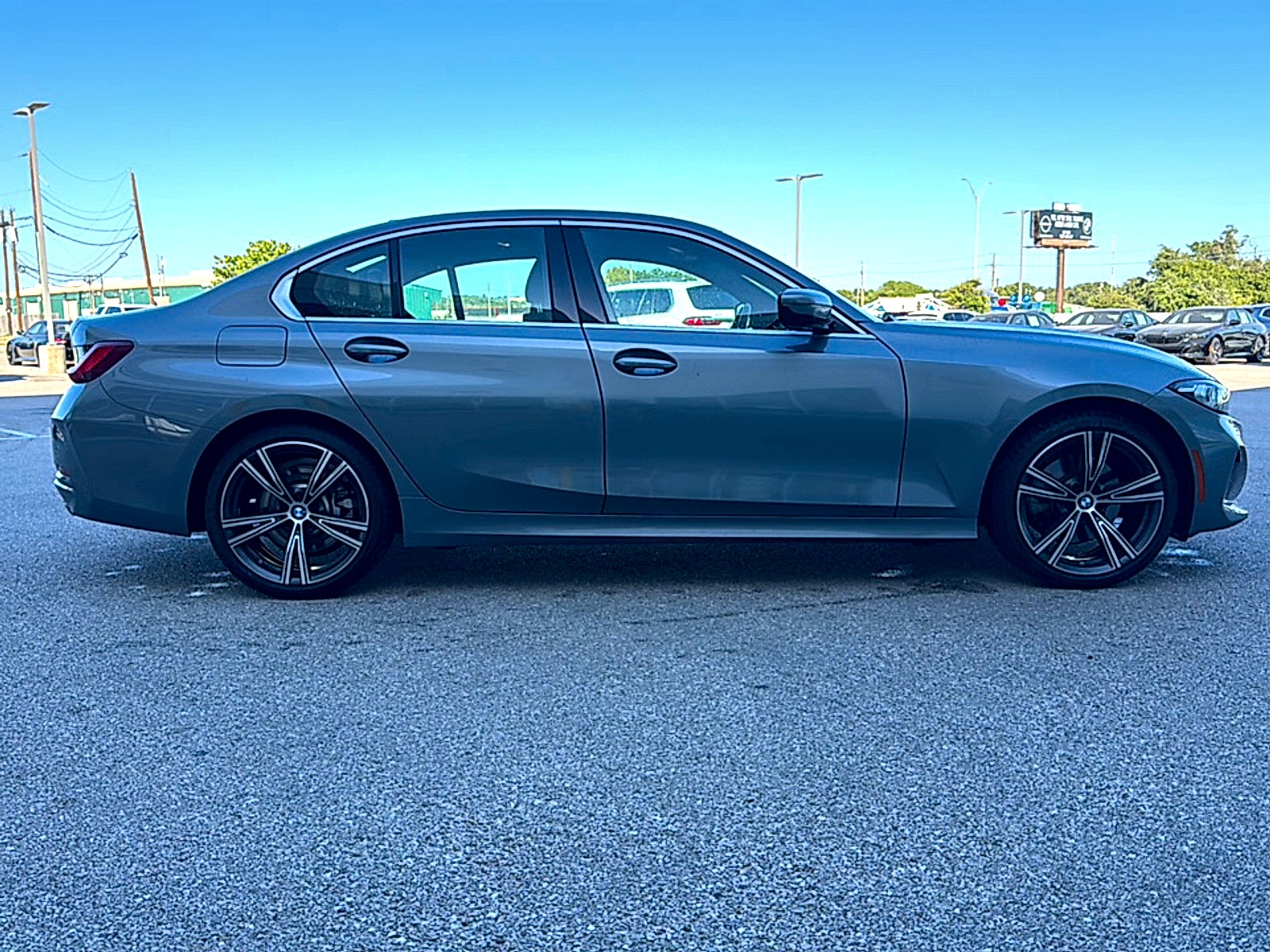 2024 BMW 3 Series 330i