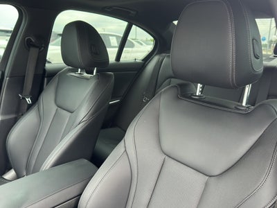2023 BMW 3 Series 330i