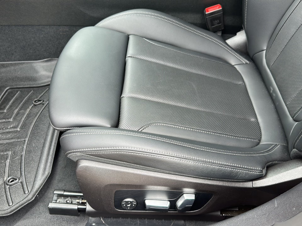2023 BMW 3 Series 330i