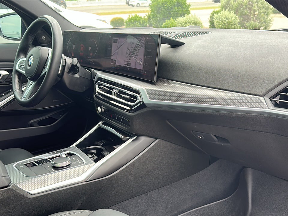 2023 BMW 3 Series 330i