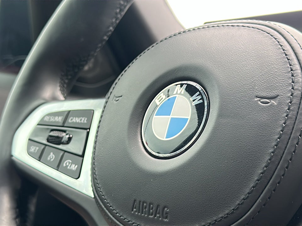 2023 BMW 3 Series 330i