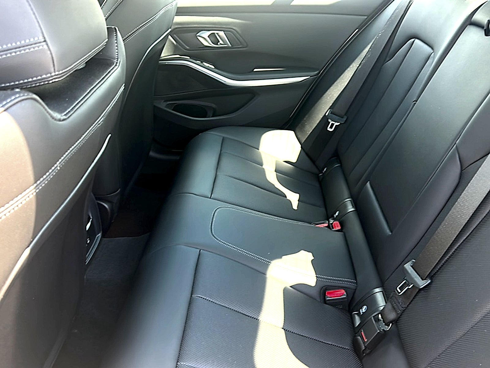 2024 BMW 3 Series 330i