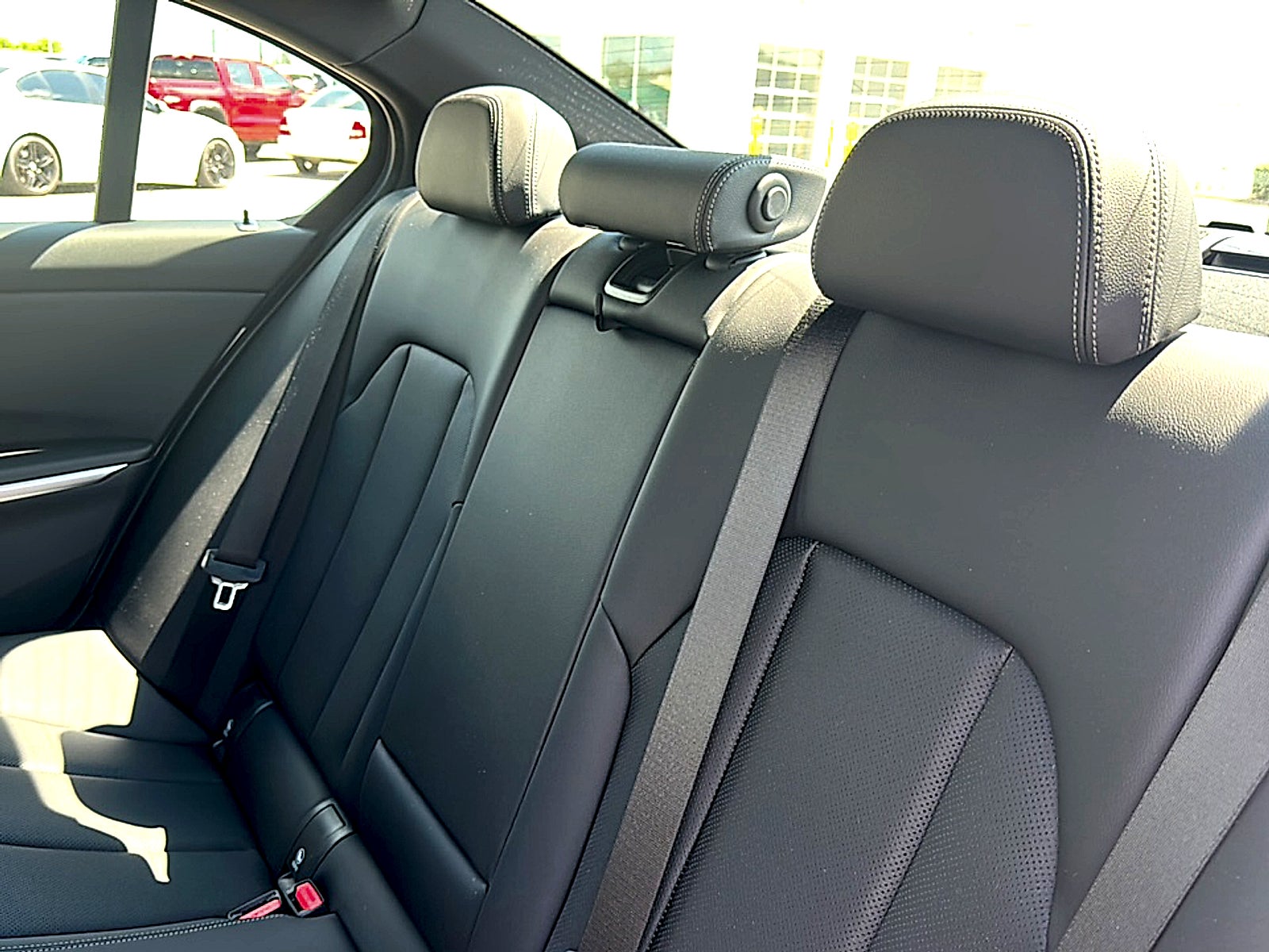 2024 BMW 3 Series 330i