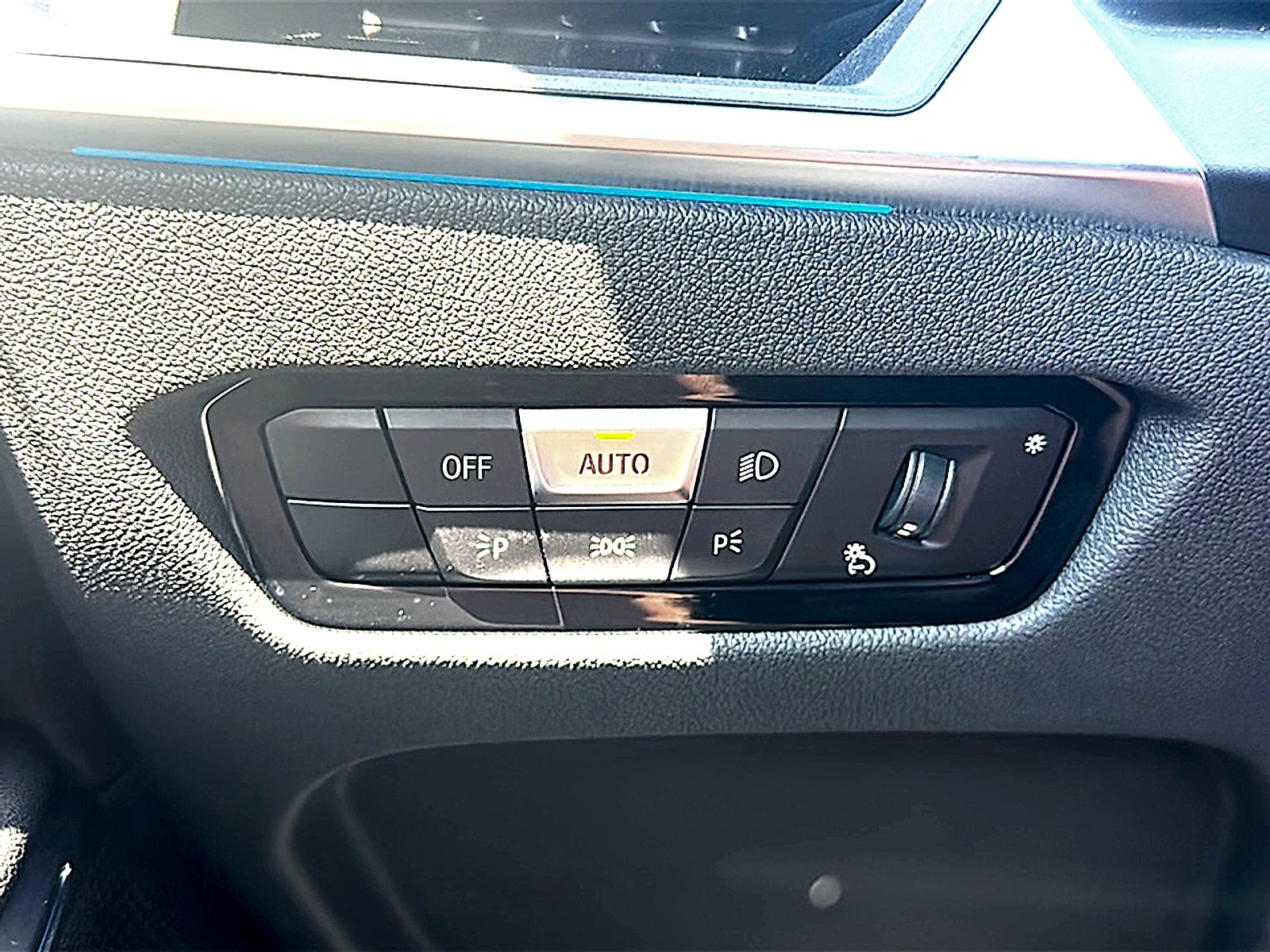 2024 BMW 3 Series 330i