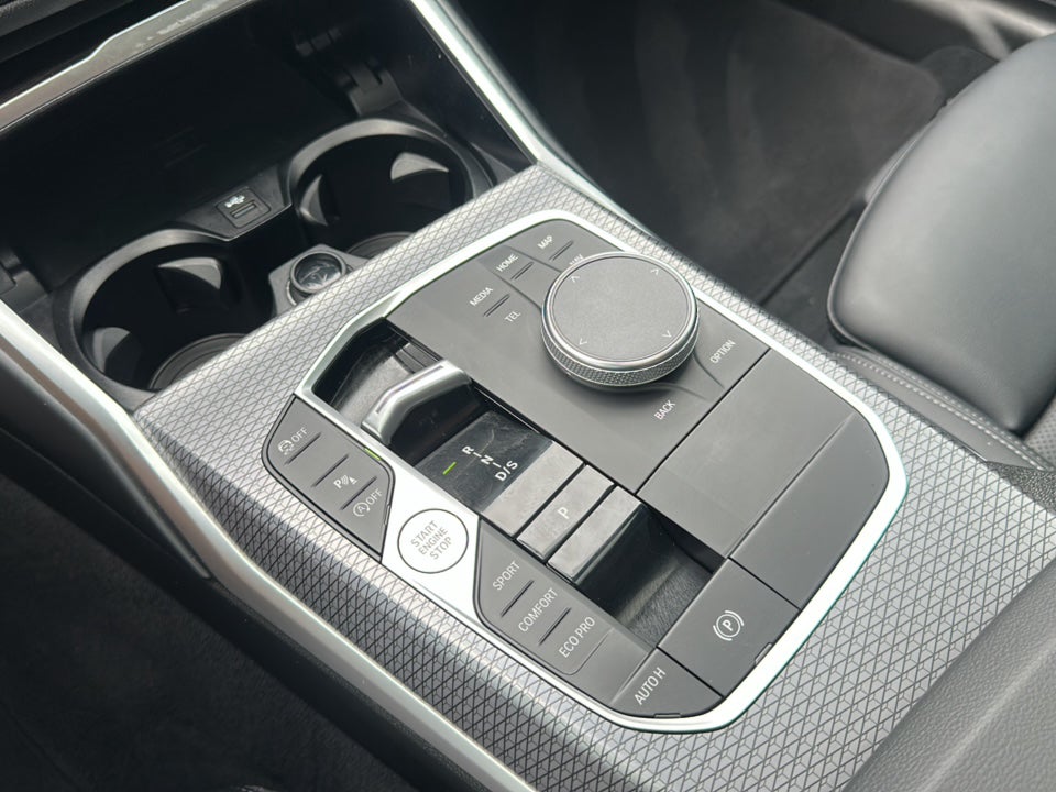 2023 BMW 3 Series 330i