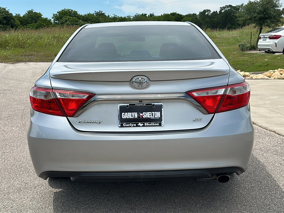 2016 Toyota Camry SE