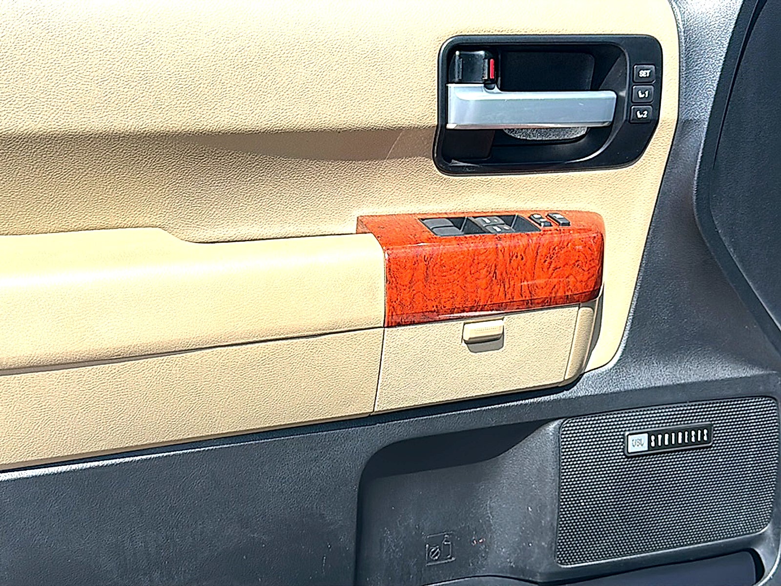 2020 Toyota Sequoia Platinum