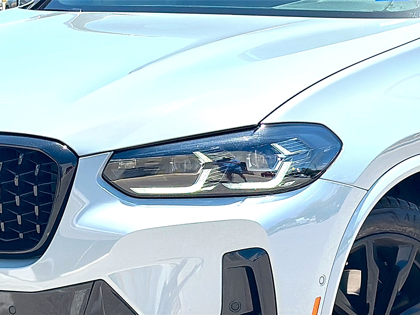 2023 BMW X4 xDrive30i