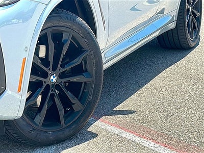 2023 BMW X4 xDrive30i
