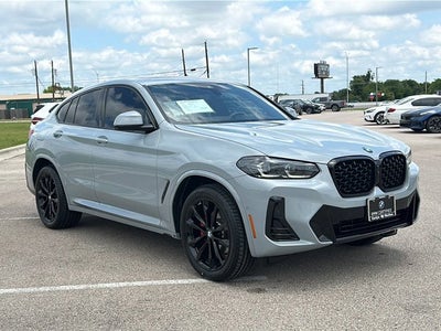 2025 BMW X4 xDrive30i
