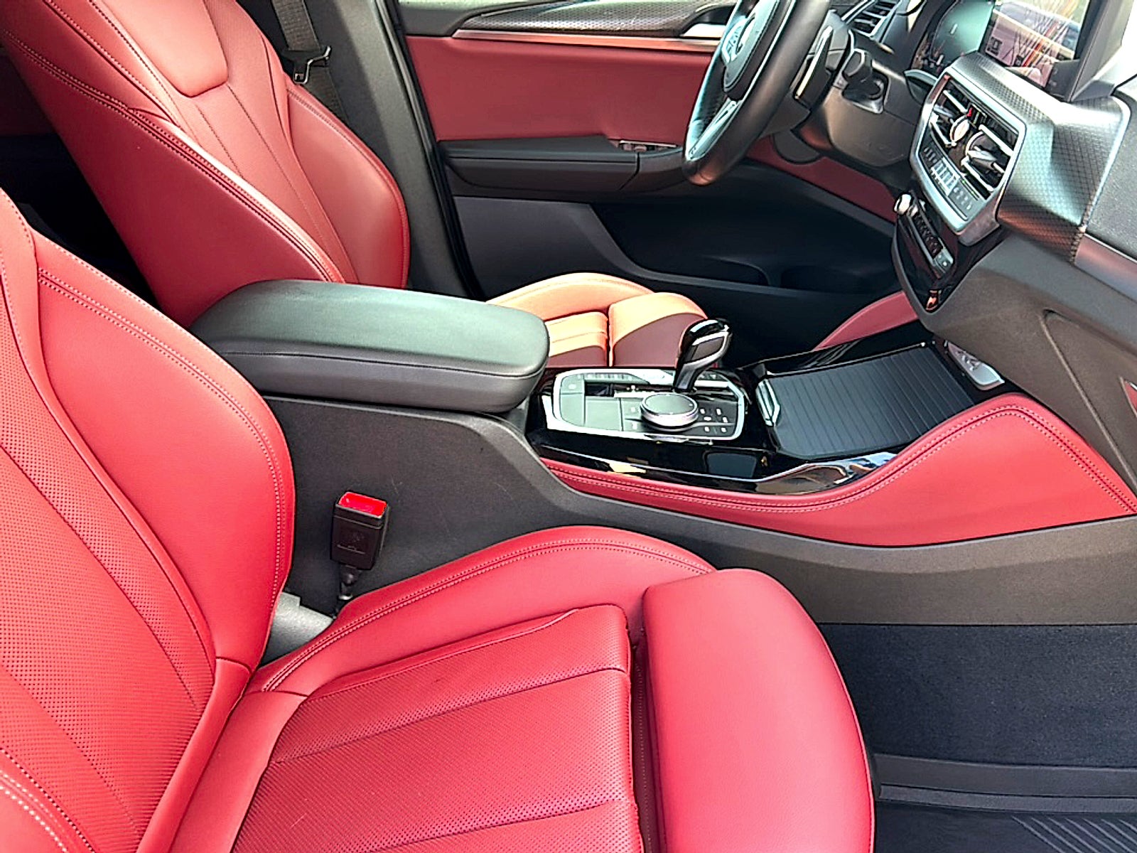 2024 BMW X4 xDrive30i